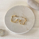 Pearl wave earrings